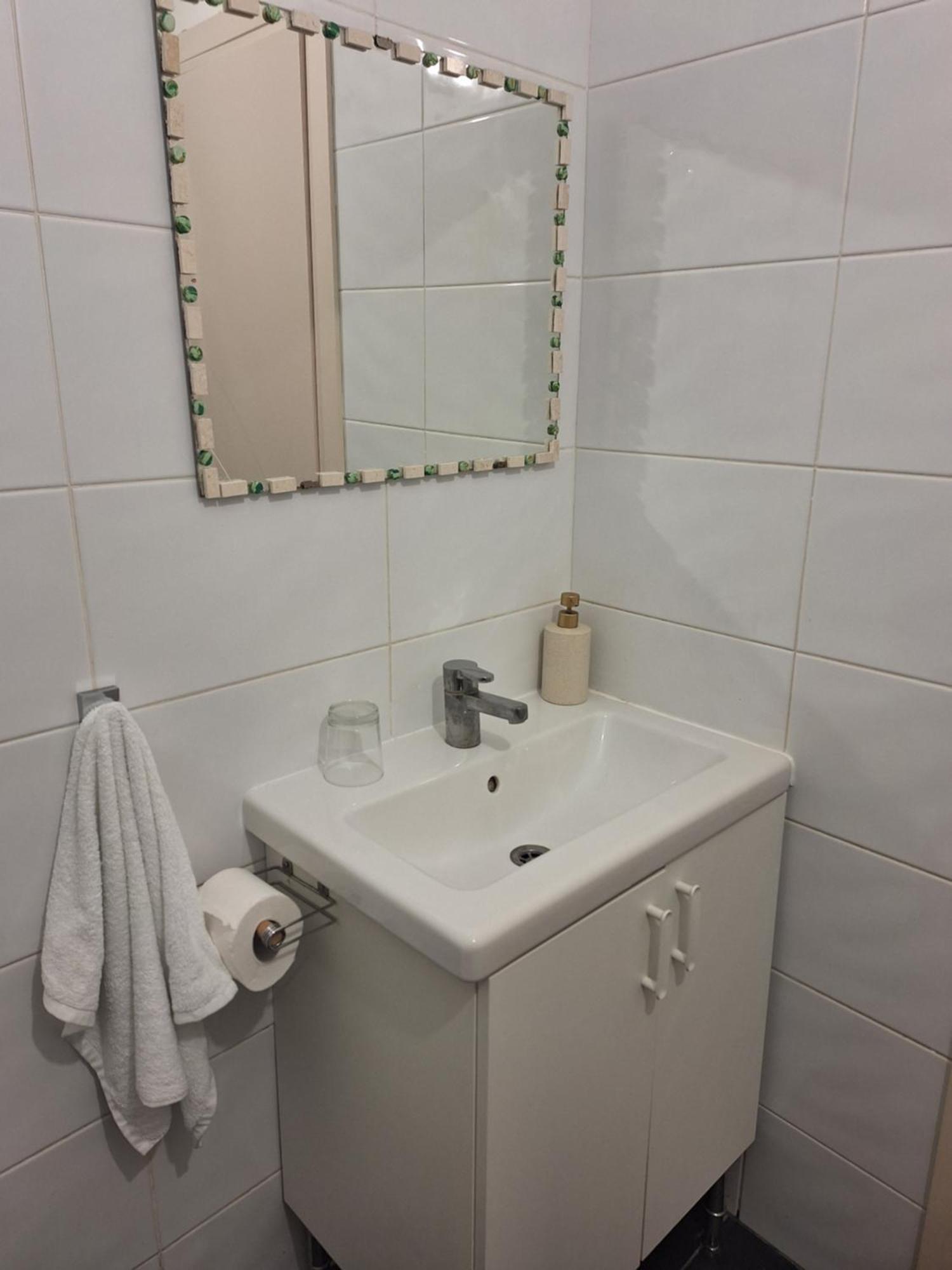 Amazing Apartment For 3 Guests Steps From The Beach Netanya Dış mekan fotoğraf