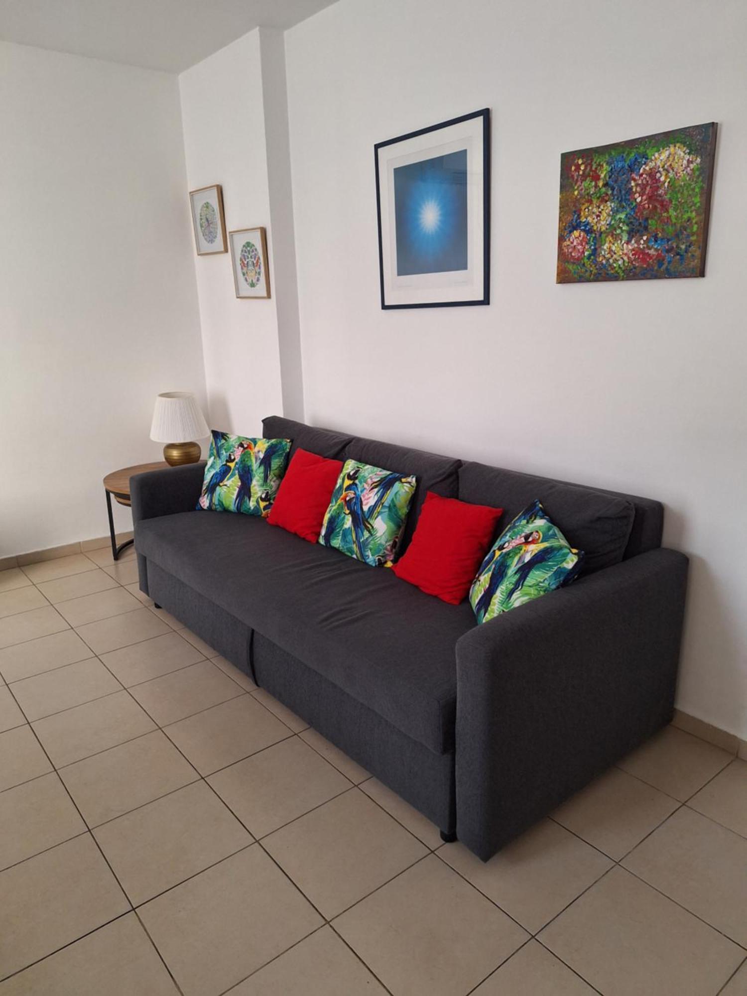Amazing Apartment For 3 Guests Steps From The Beach Netanya Dış mekan fotoğraf