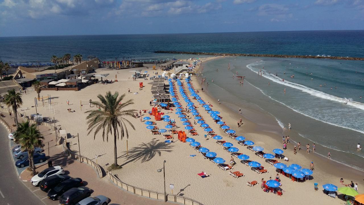 Amazing Apartment For 3 Guests Steps From The Beach Netanya Dış mekan fotoğraf